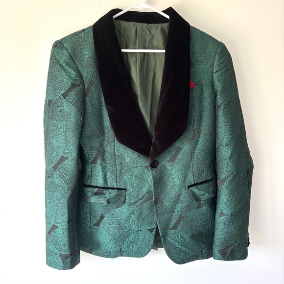 Gentleman’s Guru Fancy Emerald Green Tuxedo Black Velvet Lapel Formal Black Tie - Picture 2 of 16
